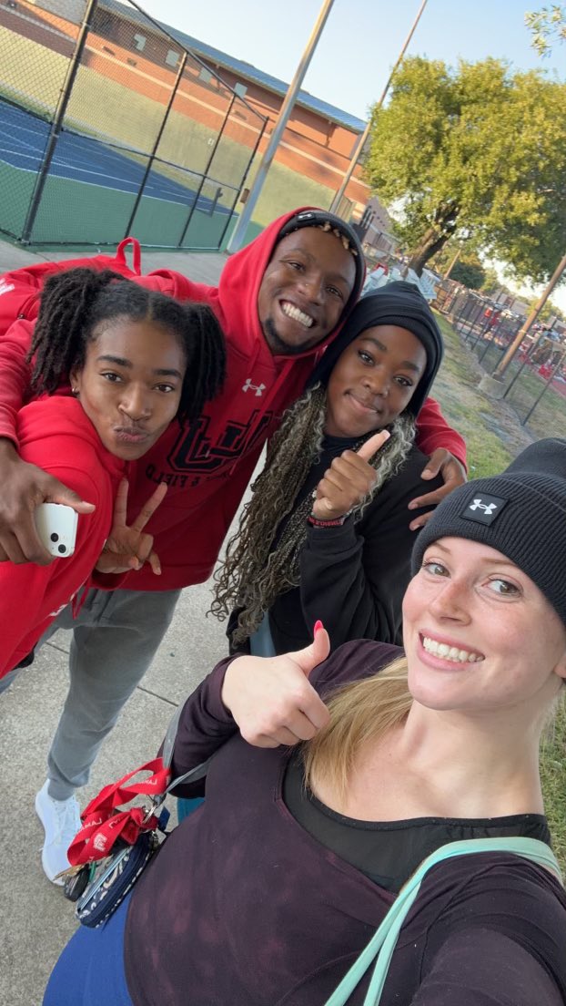 nuttallriley1's tweet image. Track fun 🔴⚫️⚪️ #trackandfield #trackgirls #trackgirl #tracknation #athlete #collegesports #collegeathlete #Sprints #100m #200m