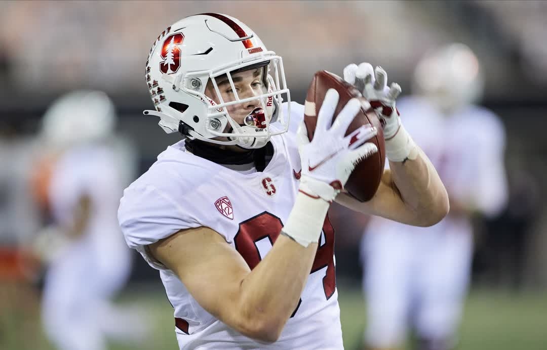 Stanford HC Troy Taylor Stated That TE Benjamin Yurosek (Shoulder) Is Considered 'Week To Week'  Has He Was Seen With His Arm In A Sling 

Yurosek Is Doubtful For Saturday's Game vs #25 UCLA

#GoCardinal #GoCFB #Stanford #CollegeFootball