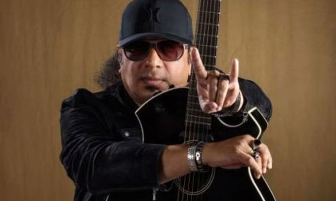 ‘গিটারের জাদুকর’ আইয়ুব বাচ্চুর পঞ্চম মৃত্যুবার্ষিকী আজ