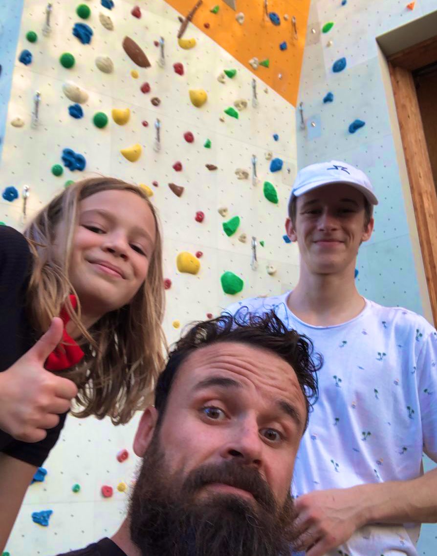 Amandalavan1's tweet photo. Both Airan Berry &amp; his family need the @StateDept &amp; @SecBlinken to look into his case today, designate him unlawfully detained. Ignoring this man is not acceptable. Please free #AiranBerry

@StateSPEHA @JakeSullivan46 @brett_mcgurk @SenTedCruz https://t.co/ZdE6LdNeDQ