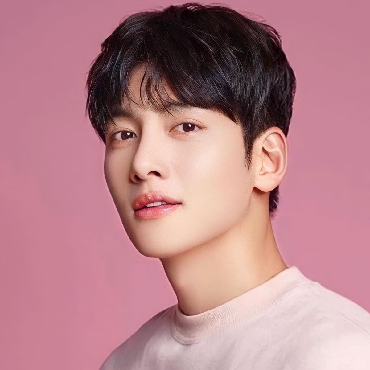 ZombieRust16604's tweet image. 👇👇👇👇 #JiChangWook #편의점샛별이 #초분광분석기 #대부 #소옆경스틸