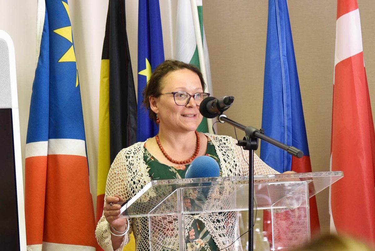 EUinNamibia's tweet photo. 1/2 @EU2Namibia &amp; @NIPDB launched the first ever EU-Namibia Business Forum (ENBF) which is set to take place from 24 to 25 October 2023, in Brussels, Belgium. 

Hosted under the theme: “Mobilizing quality investment &amp; value addition for green growth in the EU-Namibia partnership” https://t.co/wrY1OuLuzR