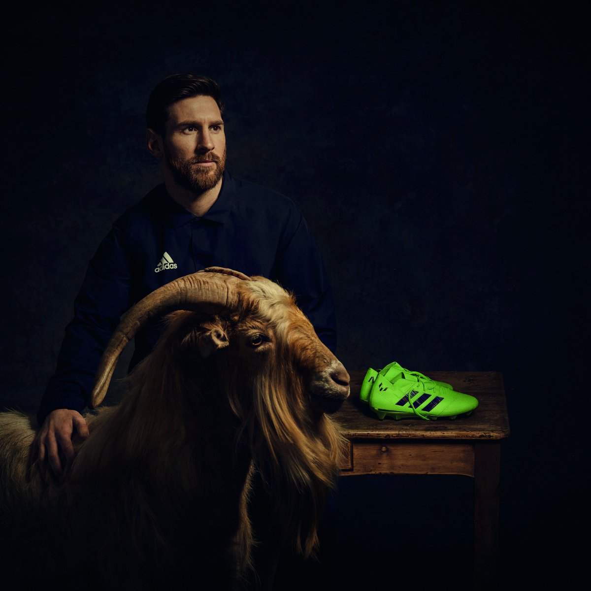 G.O.A.T. 🐐

#Messi𓃵 #HereToCreate