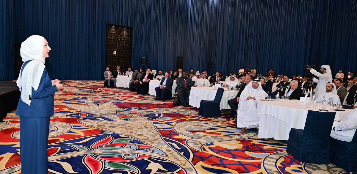 كلية الإدارة والاقتصاد tweet media