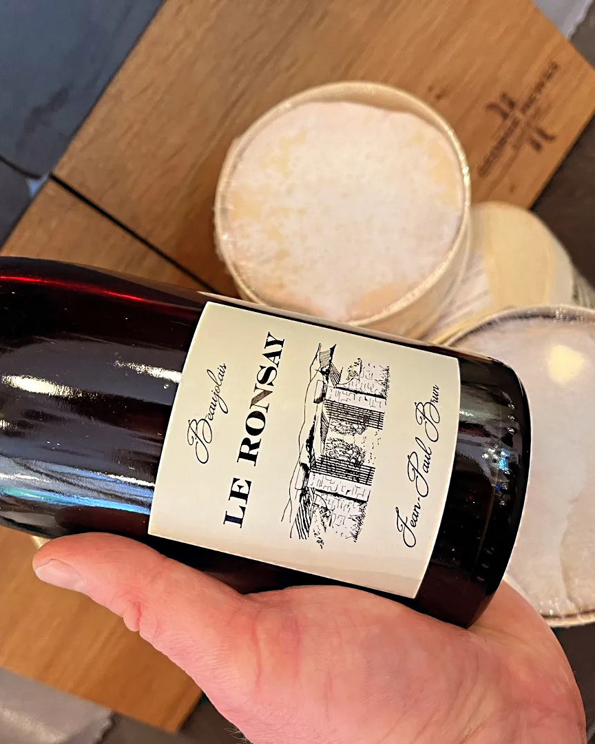 🧀🍷
BUY YOUR CHEESE &amp; WINE ONLINE!

Check out <a href="/GeorgeMewes/">George Mewes Cheese</a> online for artisan cheeses and accompaniments. You can click &amp; collect from the Byres Road store or have your goods delivered (UK-wide).

georgemewescheese.co.uk

#VisitWestEnd #GlasgowCheesemonger #GlasgowCheese