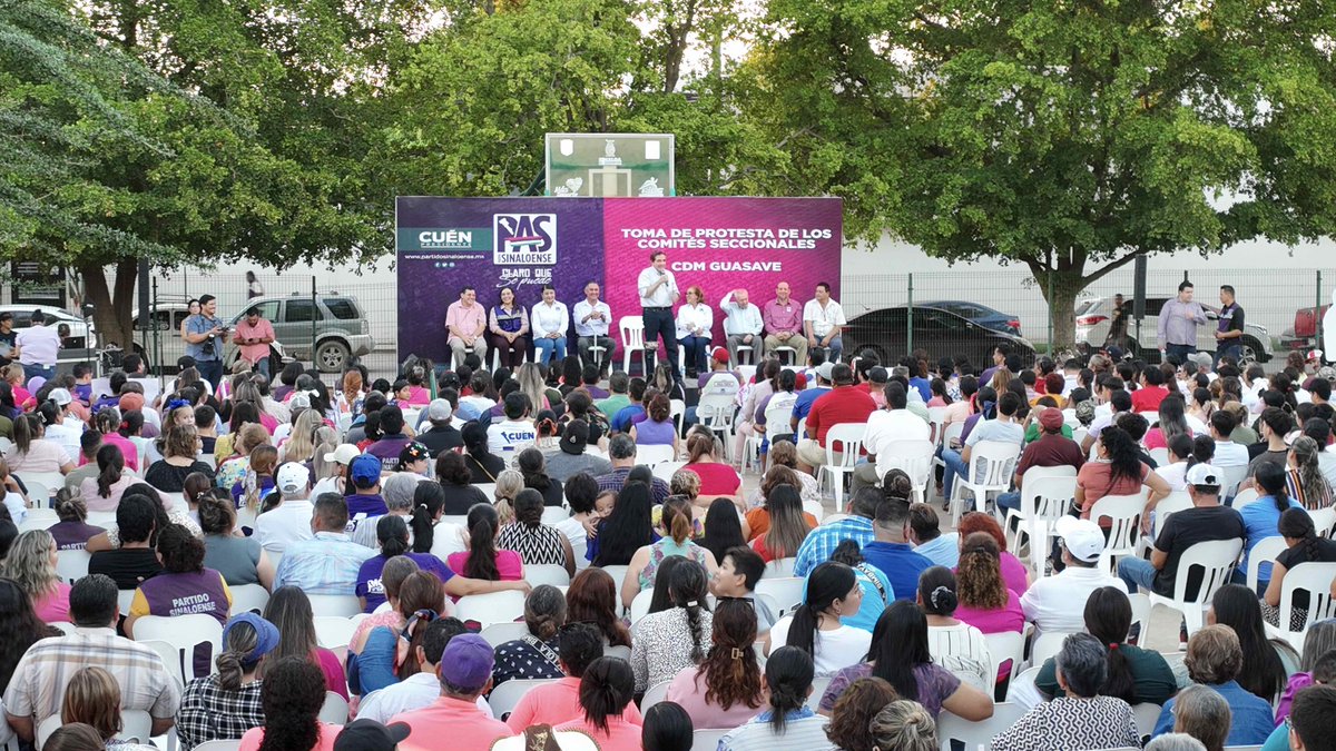 melesiocuen's tweet photo. Un ejercito de pasistas de corazón conforman la estructura del @pas_mx en #Gusave. Hoy tomé protesta a los comités secciónales de este municipio, hicimos el compromiso de trabajar juntos por un Sinaloa mejor.
#ClaroQueSePuede https://t.co/uEGLF4b2Kw