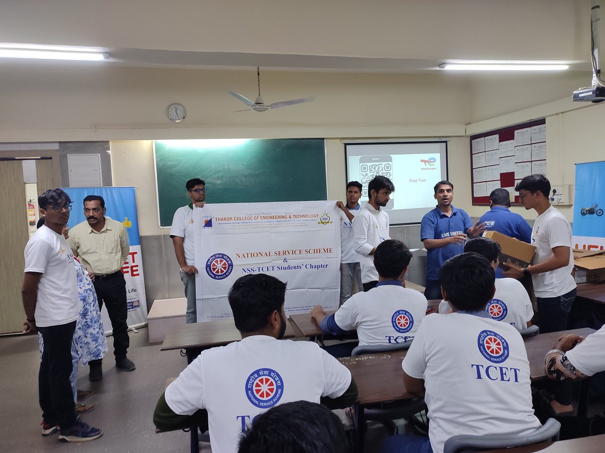 nss_tcet's tweet photo. "Alert today – Alive tomorrow."

The TCET NSS UNIT with the help of United way Mumbai conducted a Road Safety Seminar on 10th October, 2023. The volunteers were informed about the various Road safety rules and regulations.
#RoadSafety
#DriveSafe
#SafetyFirst
#ArriveAlive https://t.co/RwabaYqDLo