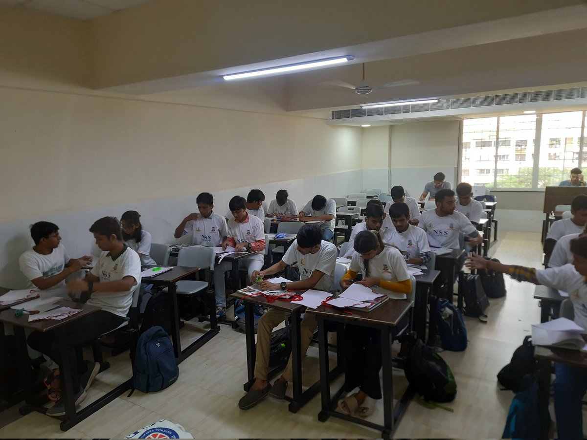 nss_tcet's tweet photo. "Education is one thing no one can take away from you !"

TCET NSS Unit's "Books to Street" project on Oct 7, 2023: Crafting portals to new worlds through bookbinding, using discarded pages. Education is irreplaceable.
#BooksToStreet
#EducationMatters
#BookBinding
#ReuseRecycle https://t.co/I99A19Jn8E