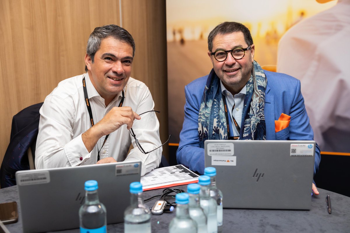 Day 1 at #CapacityEurope kicked off with some breaking news: the launch of Orange Wholesale 🚀
We're here with our customers and partners, excited to be #PoweringGlobalConnectivity
<a href="/orange/">Orange</a> <a href="/MichaelTrabbia/">Michaël Trabbia</a> <a href="/emmanuelrochas/">Emmanuel Rochas</a>