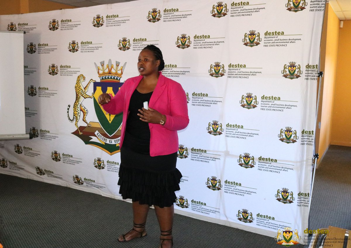 FSDESTEA's tweet image. A total of 13 innovative ideas from different sectors were presented to a panel of 5 industry judges.
#DESTEA # #SMMESupport #YouthBusinessPitching