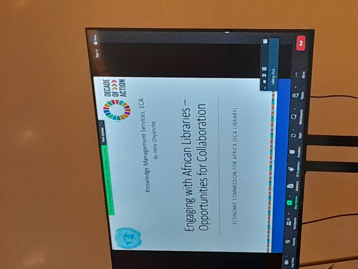 SogobaSouleyman's tweet photo. Nous sommes sortis de cet atelier, renforcés et engagés à changer la donne avec les compétences reçues pat des formateurs aguerris.
Tous pour le #développement  des #bibliothèques en #Afrique #subsaharienne .

#Lib4Dev 
#AccessToInformation 
#StrongerTogether 
#SDGs 
#IFLA 
#Mali https://t.co/smOx8LRGLz