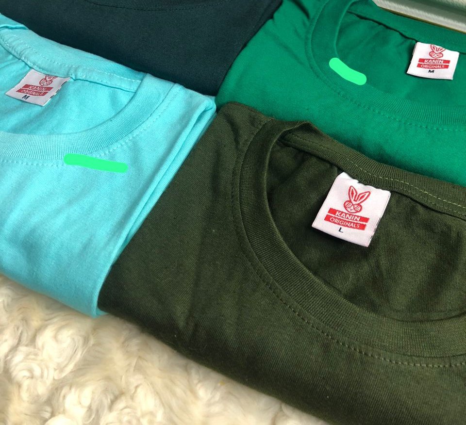 TheSiaXtra's tweet photo. Plain tees are a must in anyone's closet. They are a great option if you are looking for a low-key vibe, but you can also dress them up too. 

Location:Abeokuta (Funaab)
Price: 2500
 12pieces : 27600

PLAIN TEES BY TSB https://t.co/YxAQnmvfDJ