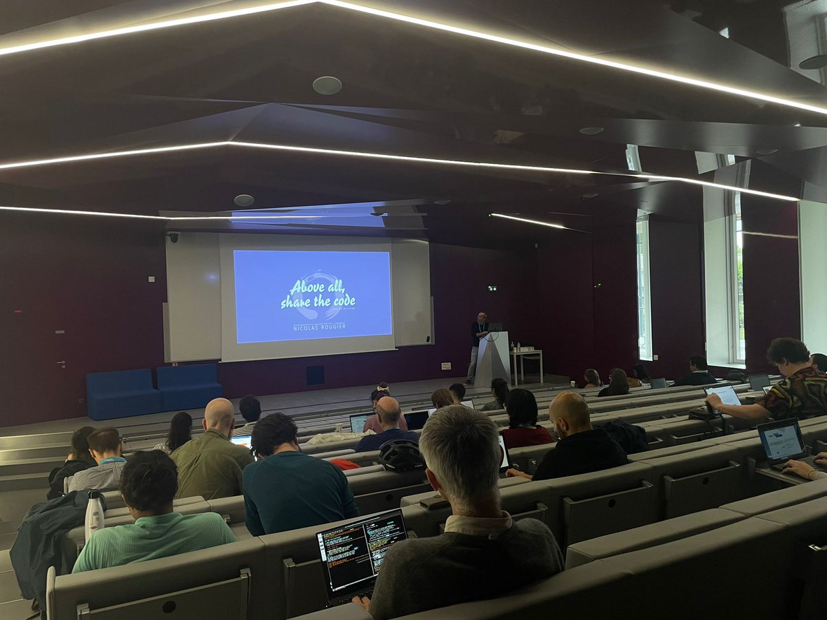 BordeauxTea's tweet image. Today, we had a great talk by @NPRougier on code #reproducibility and #versioncontrol! In the afternoon, he is giving a hands-on session to the participants on setting up #git repositories!