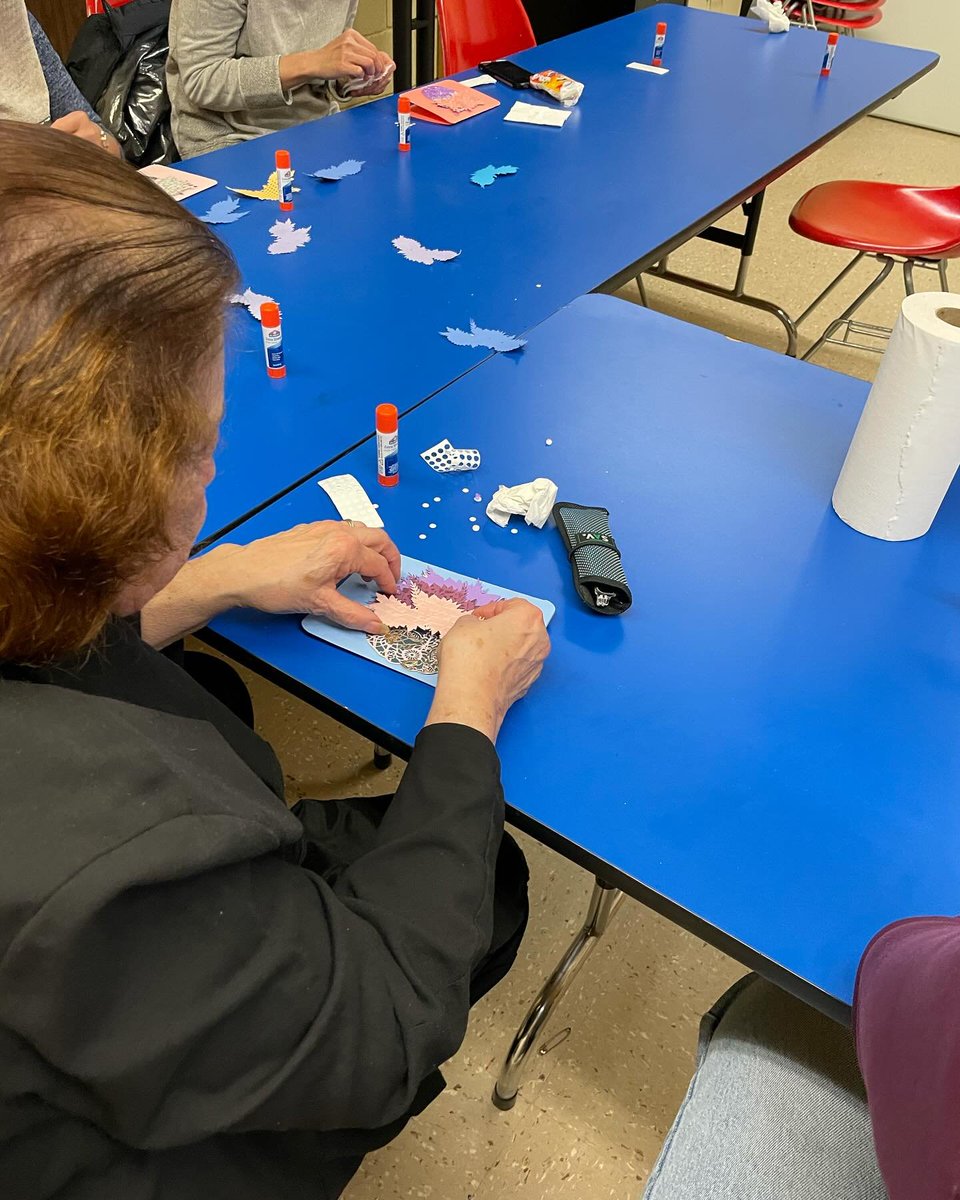 The first class in our brand new #CreativeAging series was a blast! Look for more programs for ages 50+ coming soon including crafts, music, cooking and more. 
#millburnlibrary #millburnnj #millburnshorthills #librariesareforeveryone