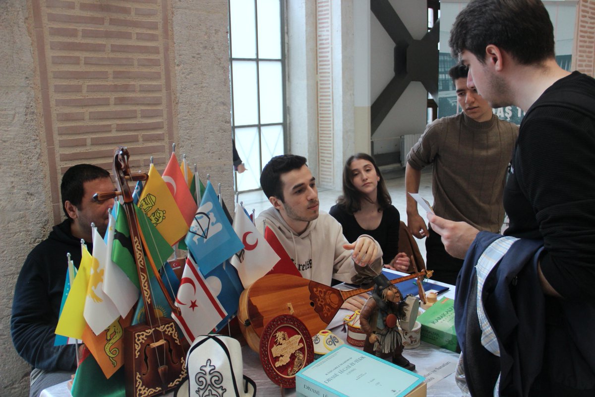 İ.Ü. Edebiyat Fakültesi tweet media