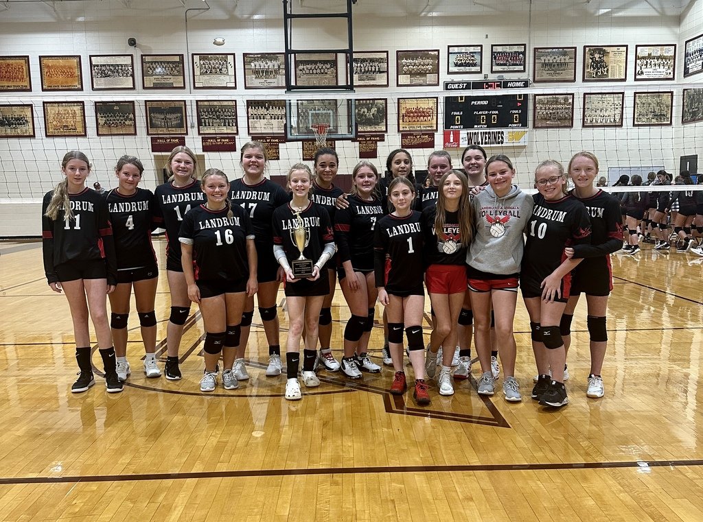 lmscardinals's tweet photo. Way to go, Cardinals and Coaches Searcy, Brannon, and Bradley! Our LMS Volleyball team wins the Regular Season Championship going undefeated 10-0. #LiveLearnLandrum #RespectExcellenceDetermination #lmscardinalvolleyball https://t.co/uAXQlupZhp
