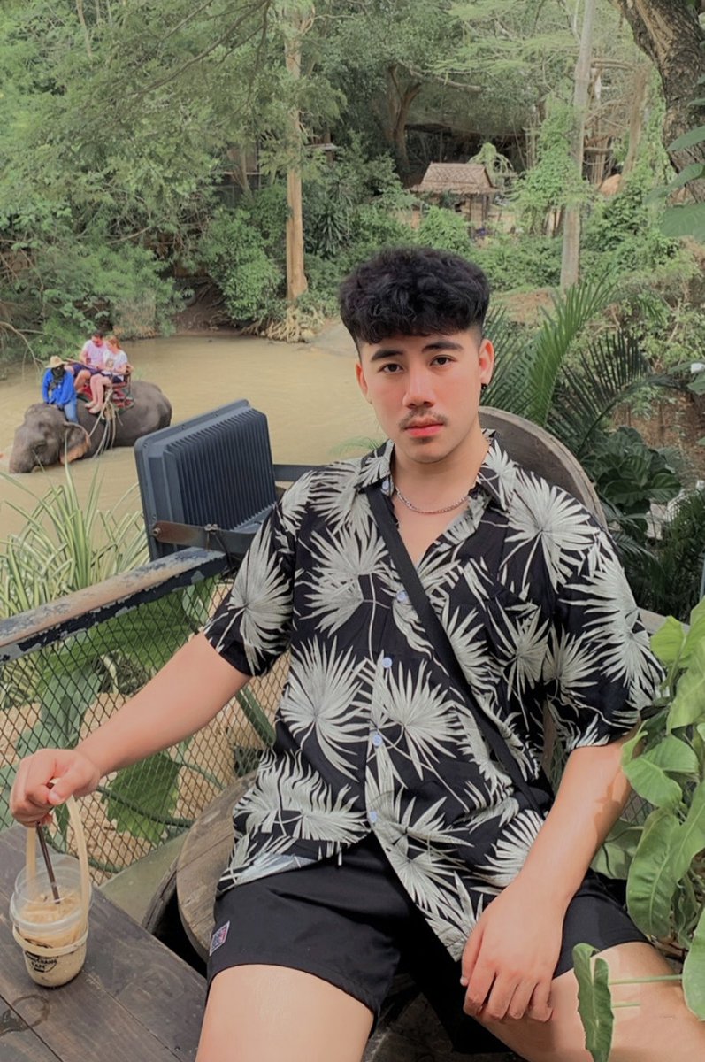 New_man61's tweet photo. ស្អាតហើយ�����្តធំទៀត 🤤😁🥰 https://t.co/5sqywTVo8g