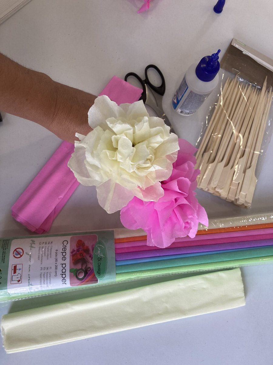 Des activités manuelles, «DIY Papier Crépon » parce qu’il en faut pour tous les goûts 😉
JPO du 18 au 21 octobre (1 mois de loyer offert), 108 rue Henri Dunant, 33100 Bordeaux. Quartier du Belvédère, quartier Bastide. 
Testez nous! Séjour découverte possible👍
