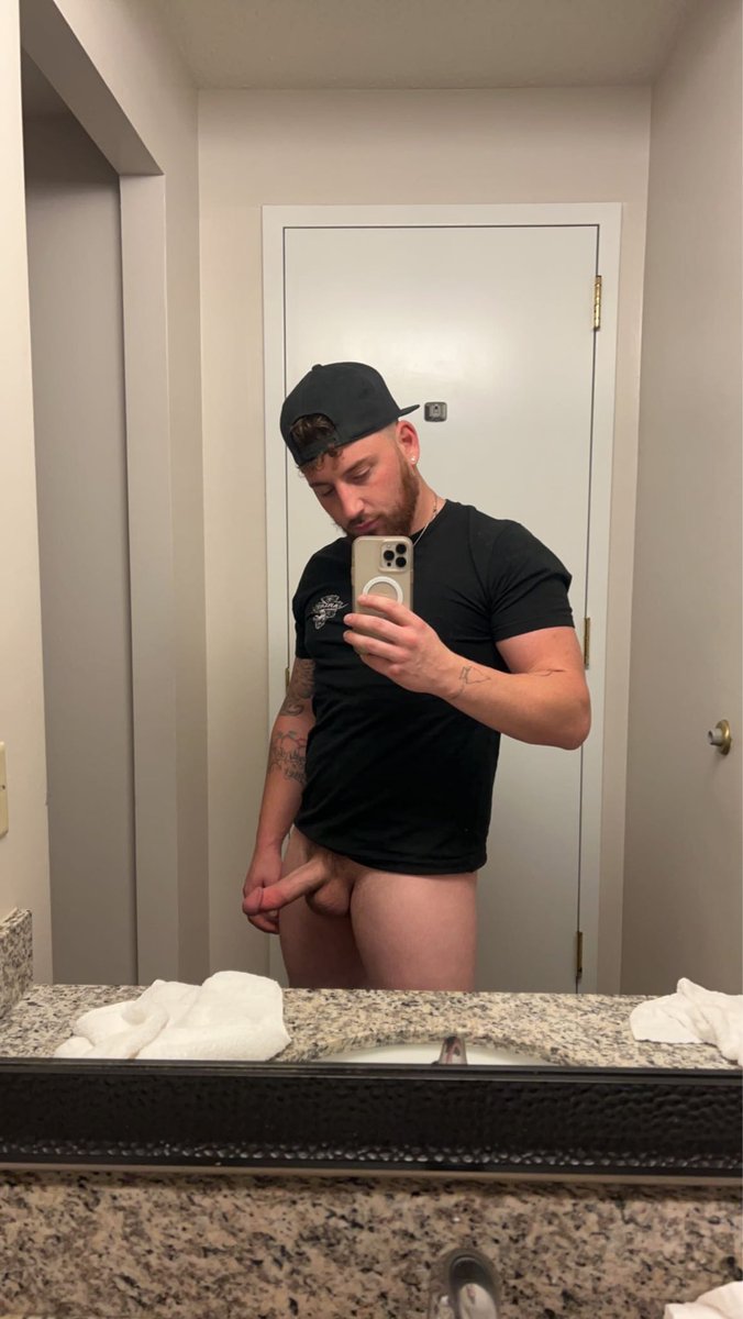 Good morning, you sexy beast. 

Next 20 subs for $6 😏

onlyfans.com/calebsroom