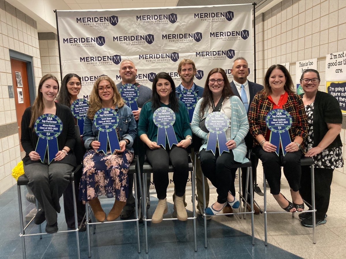 MsMDema's tweet image. Washington Middle School teachers, coaches, &amp;amp; admin honored at a Meriden BOE meeting for student performance on the SBA. This is #EXCELLENCE! @whywashingtonms @showerdaWMS @WMSLopezAP #herestudentssucceed #makesouthlandproud