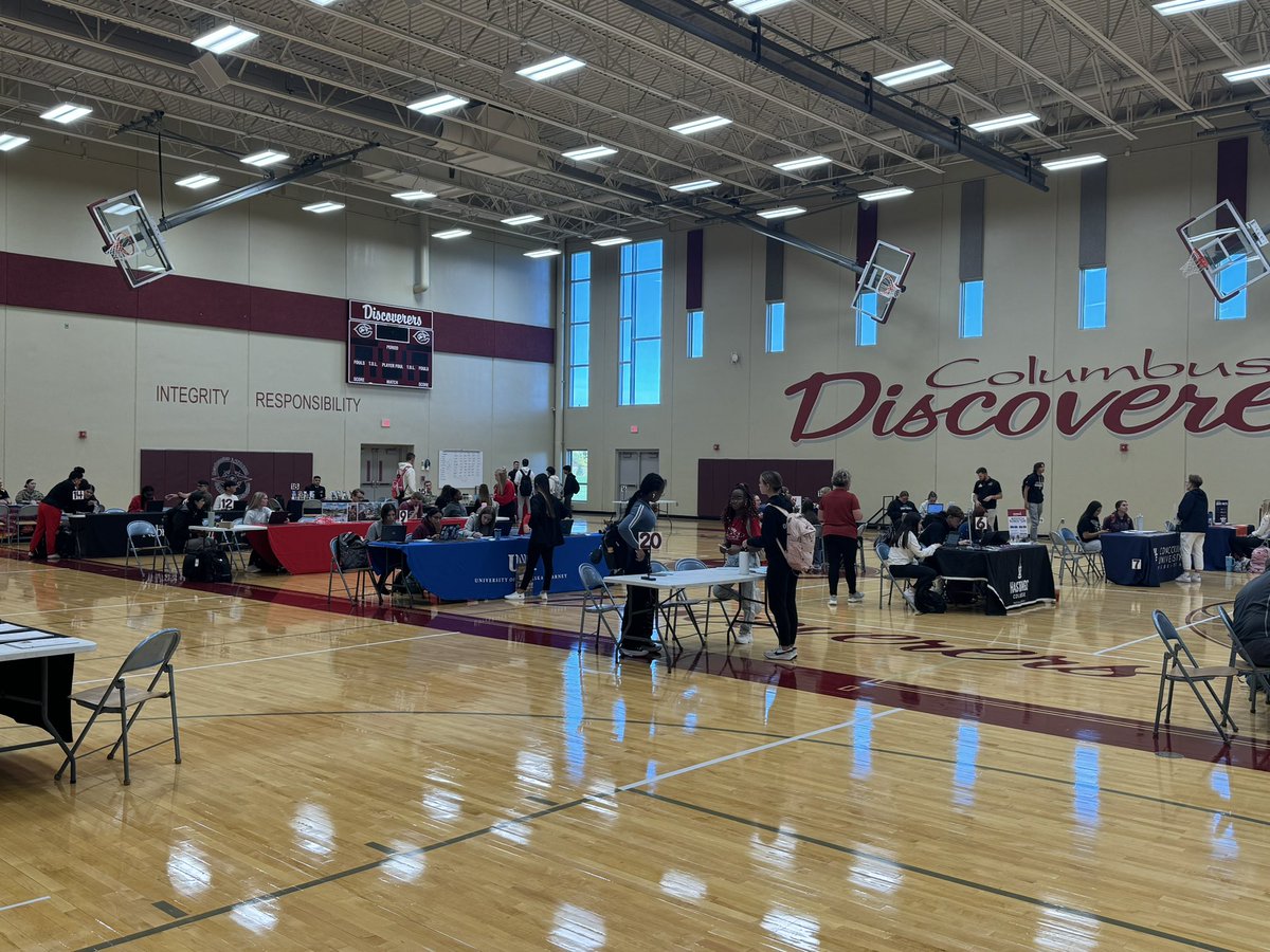 Apply2College Day at CHS! Thanks to the <a href="/counselors_CHS/">Columbus High School Counseling Office</a> for organizing this event for CHS students! <a href="/DiscovererWay/">Columbus High</a>