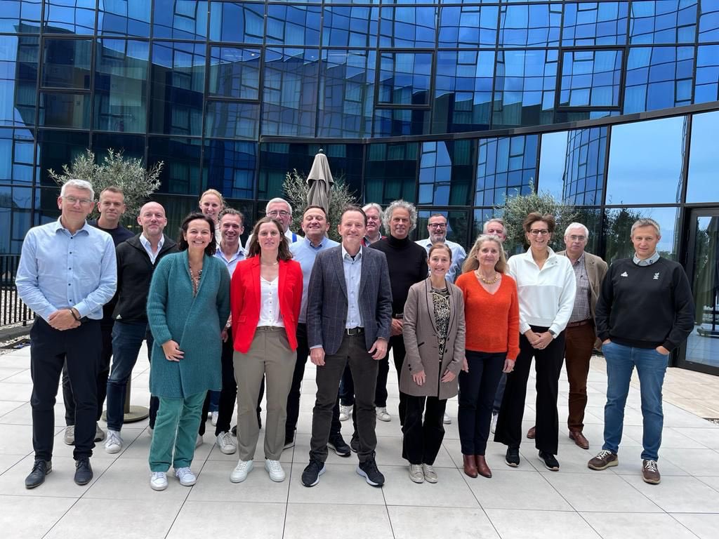Session stratégique du CA/RVB COIB ! Olympic Values, Olympic Dream,… Élaboration d’une vision ambitieuse !
#TeamBelgium #Olympics #Vision #Paris2024 #LA2028