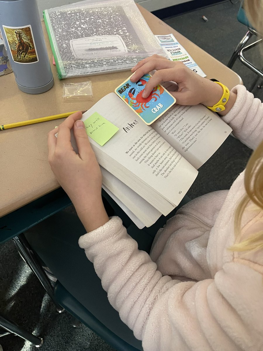 GHamilton1111's tweet photo. Teaching that reading IS thinking. Kids annotate their reading with sticky notes to keep their minds engaged while reading.
#readingisthinking #onechatham #readersareleaders #perryharrison #5thgradeteacher #learningisawesome #5thgrade #readingteacher https://t.co/vA3m8ZwOKc