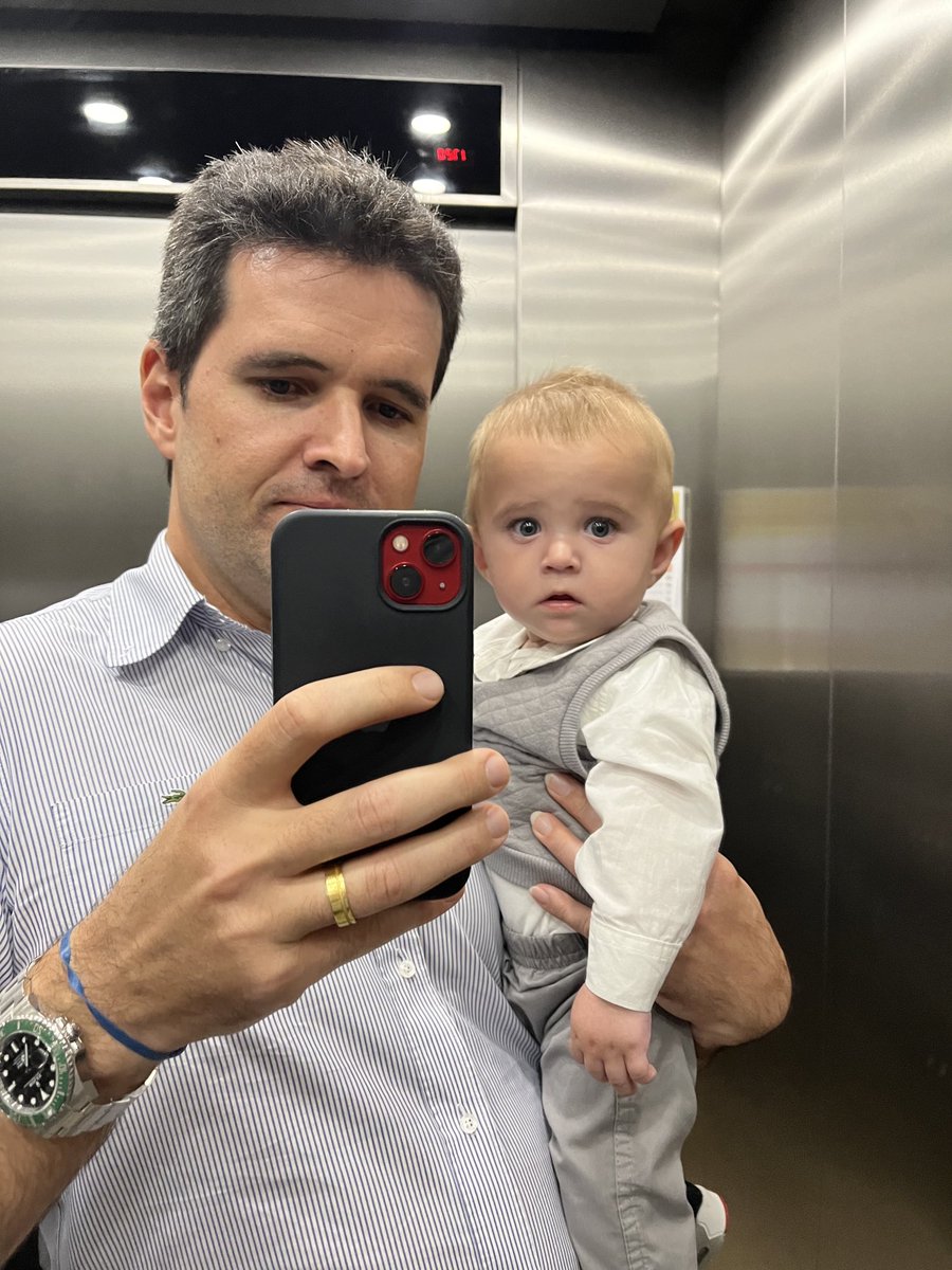 Só pra preencher a TL com coisa boa… #baby #babyjohnson #family #love