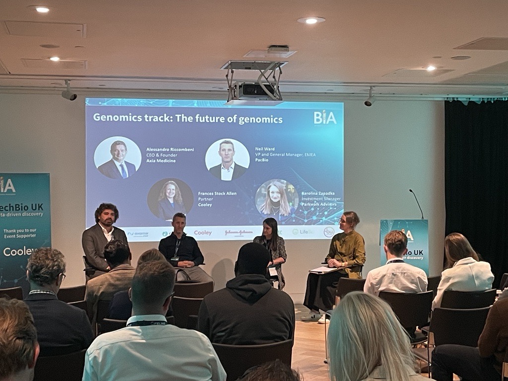 BIA_UK's tweet photo. What does the future of #Genoimics look like 🧬✍️
A panel discussion by @a_riccombeni (Axia Medicine), Frances Stock Allen (@CooleyLLP), Neil Ward (@PacBio) and Karolina Zapadka (@ParkwalkAdvisor) #TechBioUK #TechBio https://t.co/HT4FsHoXmK