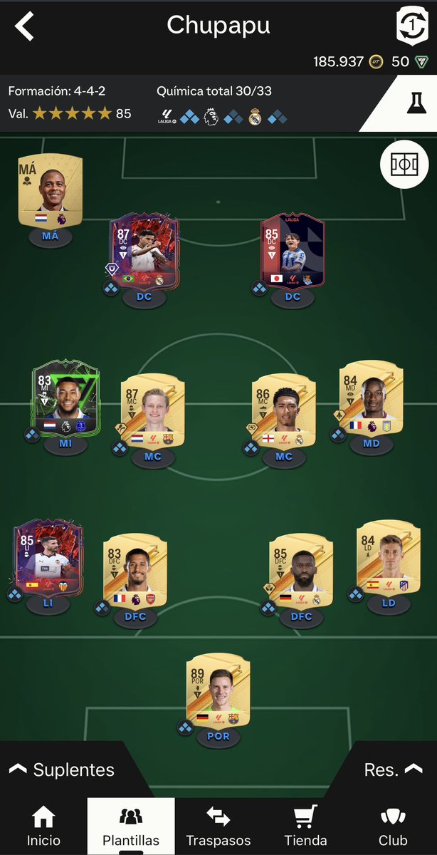 CarlesAses24's tweet photo. @Baptistaooo 4/4/2 Danjuma y Rodrygo arriba , luego todos intrans menos Llorente y Gaya y tengo casi 190k https://t.co/XuQC82Nlx0