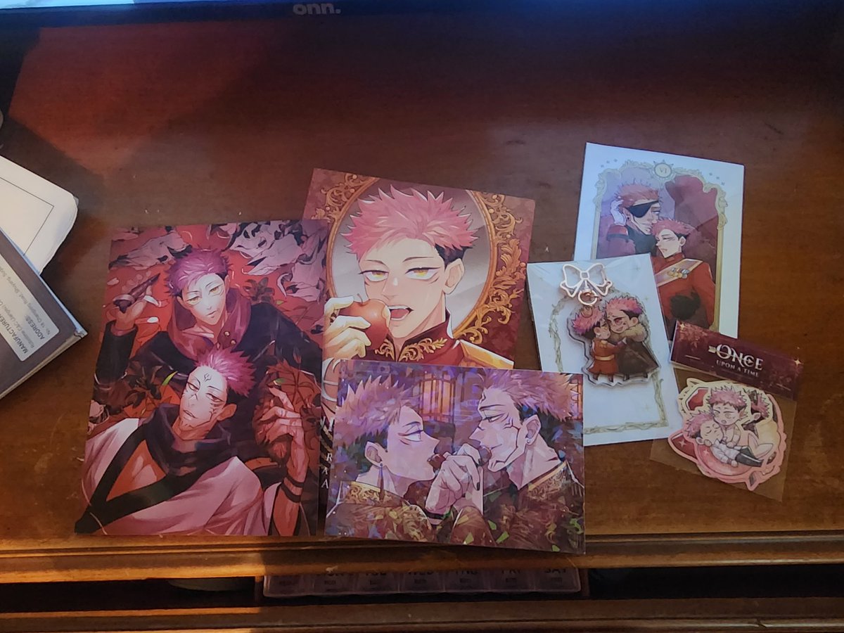 AmobaeMommeh's tweet photo. My first ever zine and it's BEAUTIFUL!!! I've has such a terrible morning but this makes it all better! Thank you for everyone who worked on this 💙💙💙 @onceskitzine https://t.co/mkfa8Lmi3i