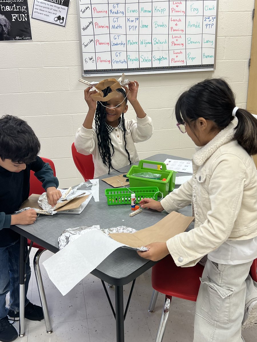 2nd grade Enrichment making hats from lunchbox materials to shield their heads from the sun when stranded on a deserted island. <a href="/ChanceyChat/">Chancey Elementary</a> @JCPSDL <a href="/JCPSKY/">JCPS</a> <a href="/JCPSGT/">JCPS GIfted/Talented Program</a>