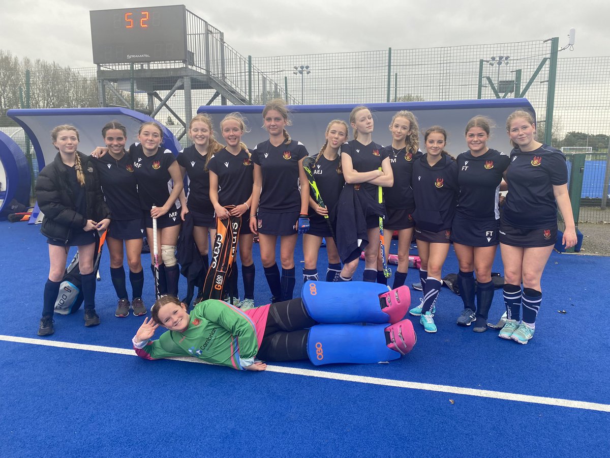 A lovely game of hockey! Our u15s were awesome- massive shout out to Lucy for some awesome saves and to PoM Ffion!⭐️ 

Bishopston 1- Llan Coll 0