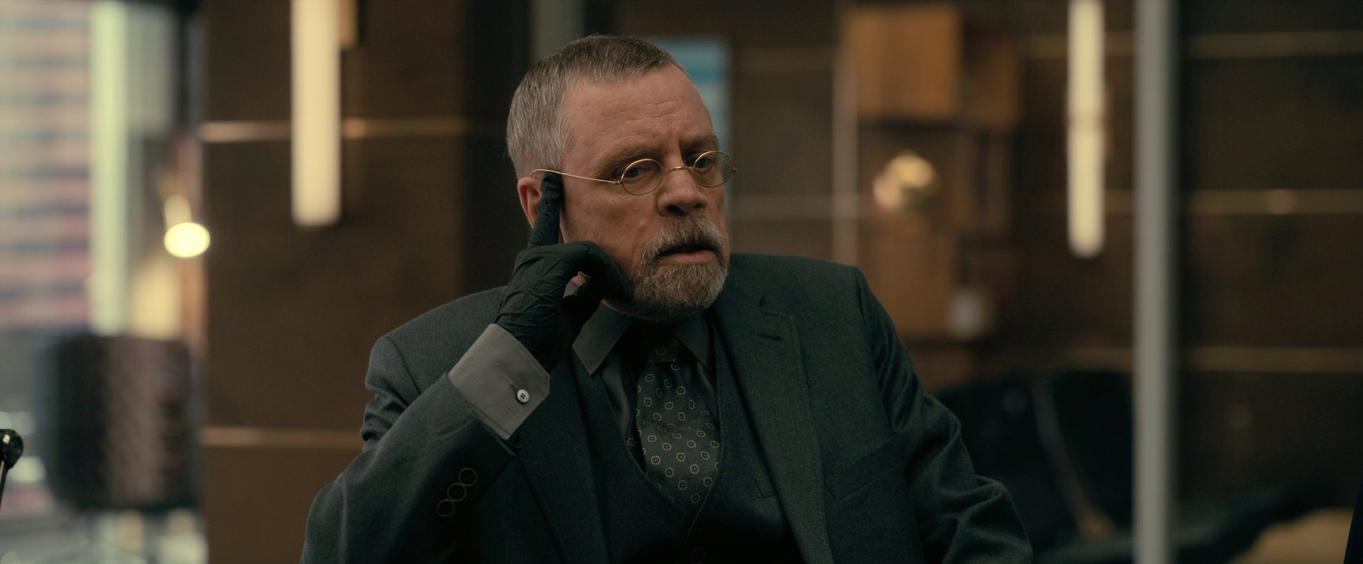 Mark Hamill on playing Arthur Pym in 'The Fall of the House of Usher' -  Netflix Tudum