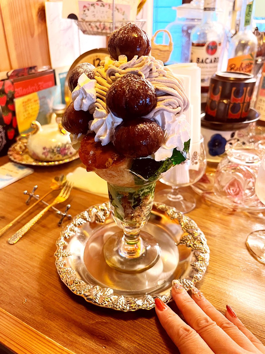 yokaze201395's tweet photo. 和栗のパフェ。
お腹いっぱいになるよ笑
#sunnysidecafe https://t.co/eEYZ5Gc4y8