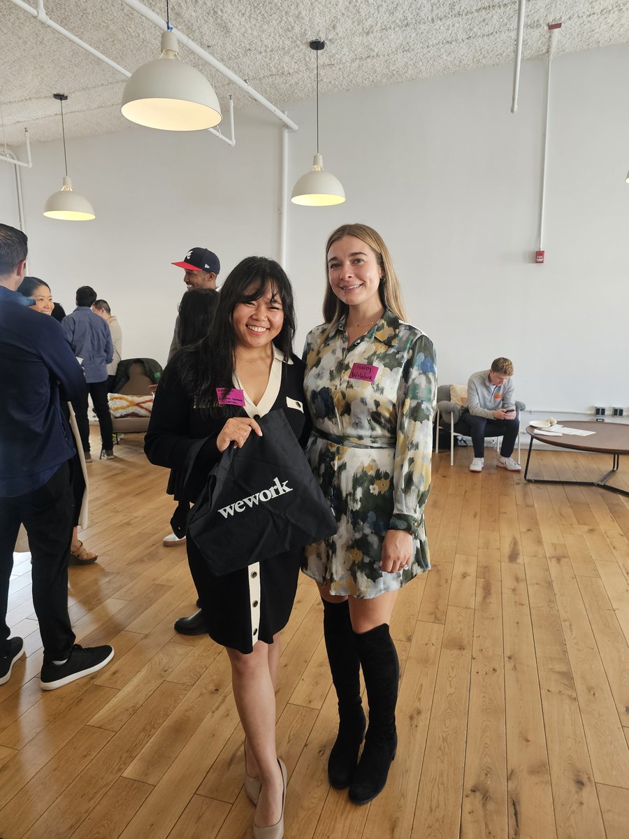 kimberleygbueno's tweet photo. Good morning New York! Wide awake for this morning's AI Networking event hosted by @WeWork sponsored by @TriNet for #NewYorkTechweek - such a great way to start this morning! Loved meeting the women in the space - I think we need more women in the AI space! #womeninai https://t.co/KWHBiU5FVR