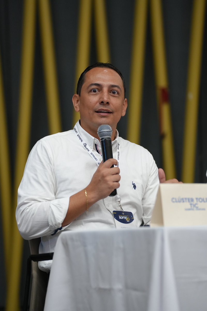 FedesoftCol's tweet photo. En el #EncuentroNacionalDeClusters escuchamos las posiciones y propuestas de las regiones en temas de #TalentoTI, #Internacionalización y #Competitividad y trazamos una ruta de trabajo Intercluster TI - Fedesoft para el 2024.
#SofticTransformandoIndustrias https://t.co/wF0yTUJO0F