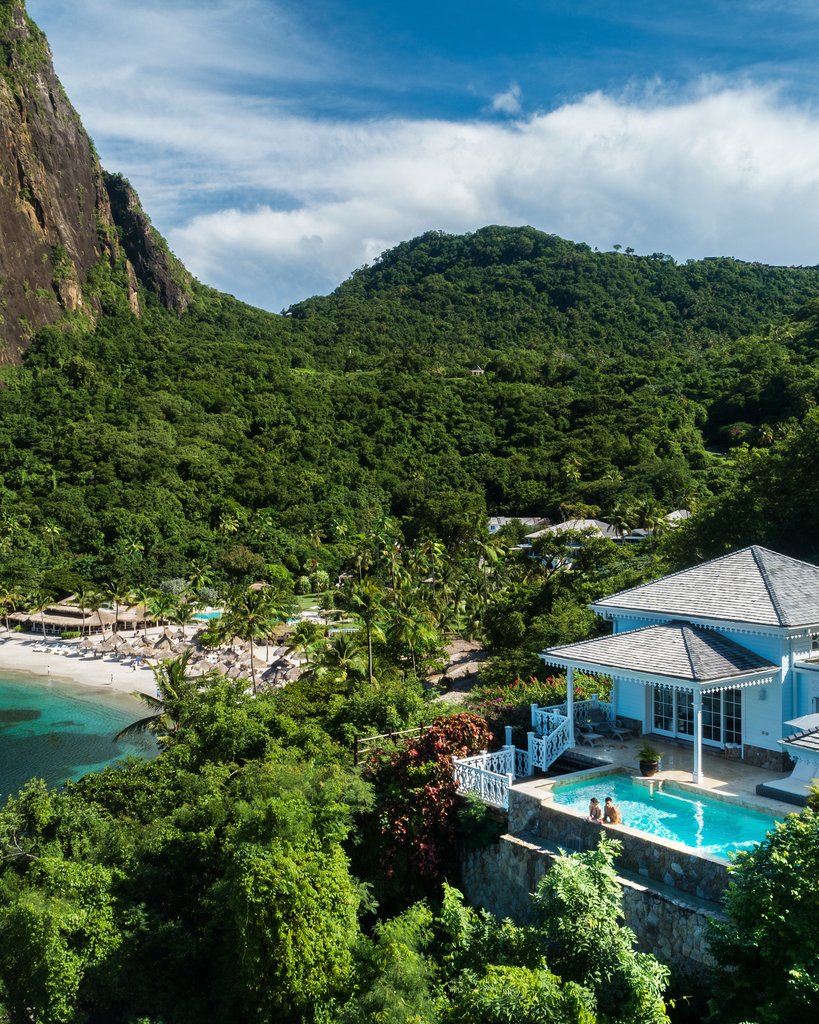 St. Lucia's Sugar Beach Resort is widely recognized as a premier Caribbean hideaway. With its impeccable accommodations and stunning surroundings, the Sugar Beach Resort offers an unparalleled tropical experience.🌴⁠
⁠
Find out more via the link below: bestattravel.co.uk/holidays/carib…