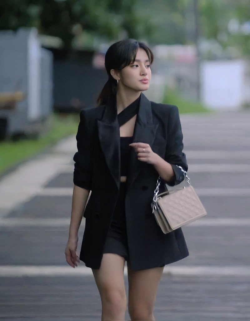 Tinkytinnk's tweet photo. Make way for Ma'am Caroline Tui 🖤🤍

CARGO NASA PANGANIB

#CBMLGamePlan
#CBMLOnIWantTfcEP5
#DonBelle | #CantBuyMeLove https://t.co/AQpsmsyuMO