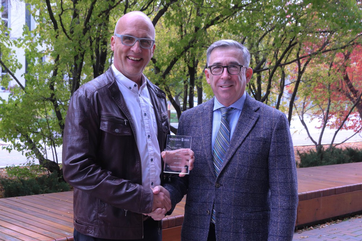 Congratulations Dr. Gordon Giesbrecht on receiving the 2023 Dean's Teaching Excellence and Innovation Award!

The award recognizes an individual whose teaching has contributed significantly to student success and the education within the Faculty.

Thank you Dr. Giesbrecht!