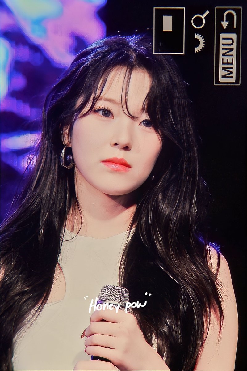 231018

#fromis_9 #프로미스나인 #백지헌