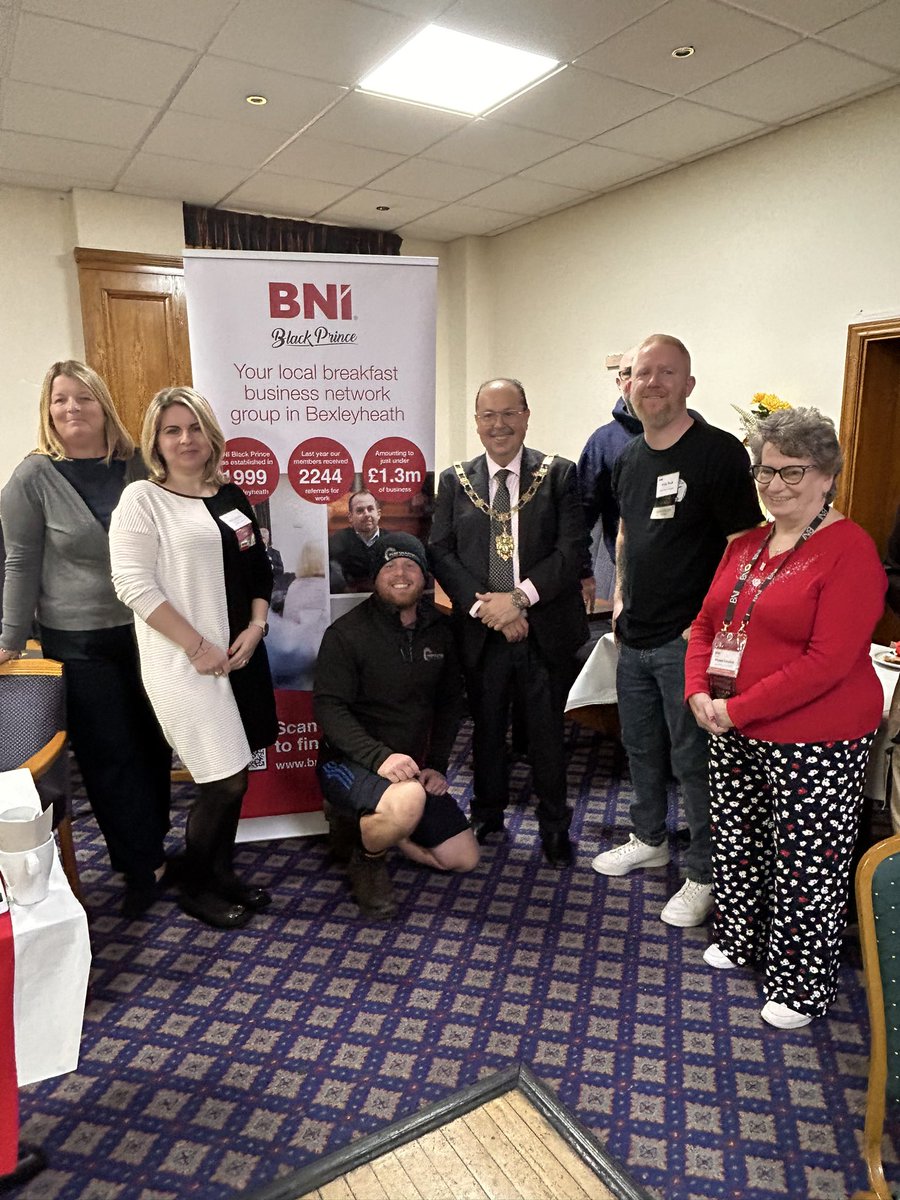 MayorOfBexley's tweet photo. BNI members of Bexleyheath business networking breakfast at the 151 club. https://t.co/38RsFSYHZU