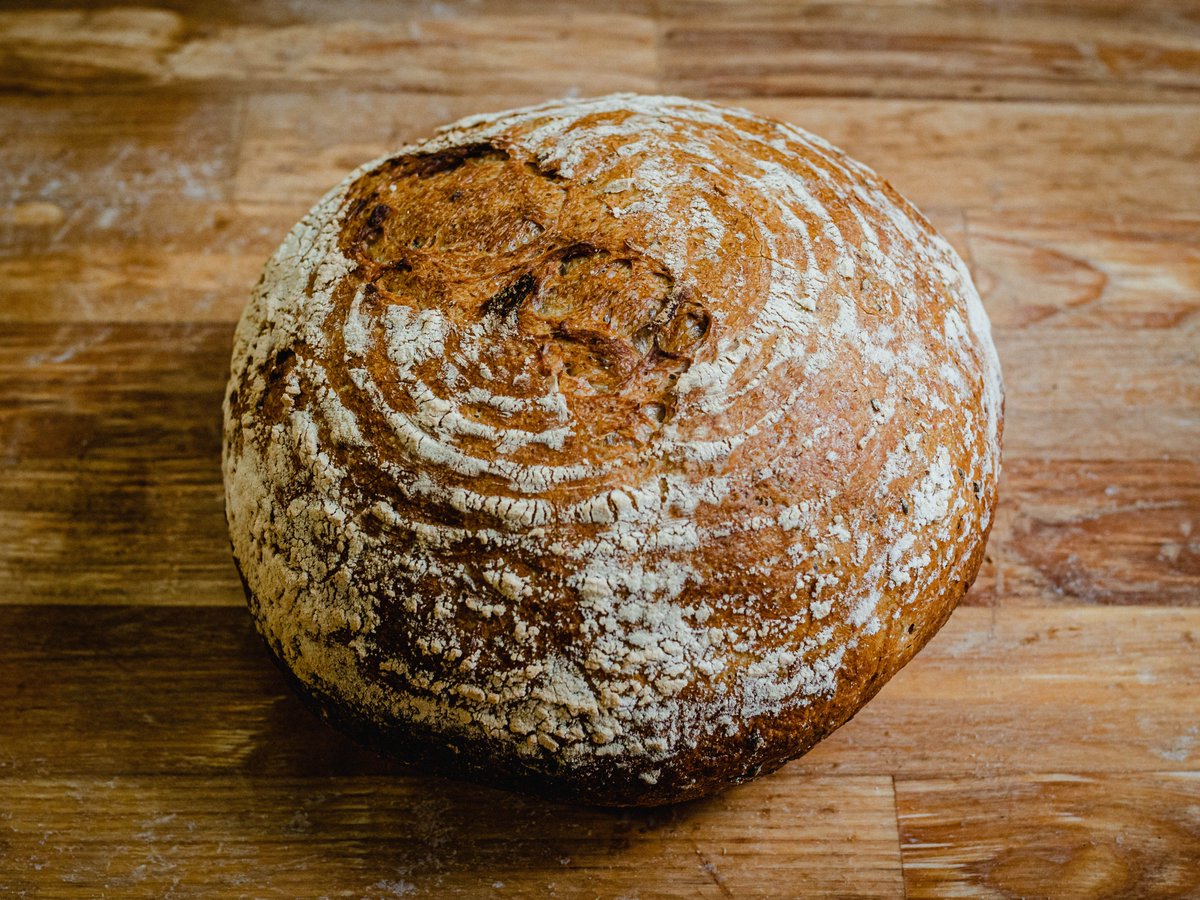 Nothing quite compares to a fresh loaf of bread. In our latest issue, we asked three local breadmakers what goes into the craft, what's on their ideal sandwich and more. Read it on kingstonlife.ca. 
[Photo of Wheat Kings bread by Tim Forbes]
#ygk #ygkeats