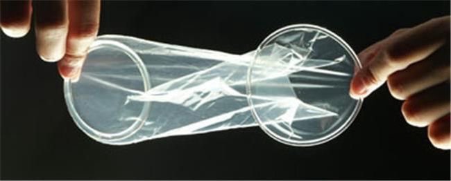 Joselynejojo2's tweet image. Let me take this opportunity to remind my gender that female condoms are available for grabs 😂 
Carry some in your hand bag always .
#femalecondom  #contraception