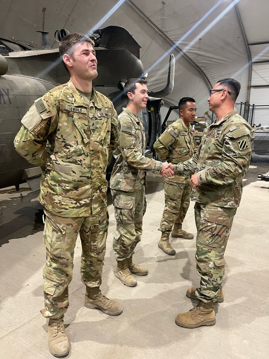 Recently, the 3CAB command team has had the opportunity to present soldiers with some well deserved awards and coins. #WeAreNATO #MarneAir #ROTM #NotFancyJustTough #EUCOM #VictoryCorps #AlwaysReady #awardsceremony
