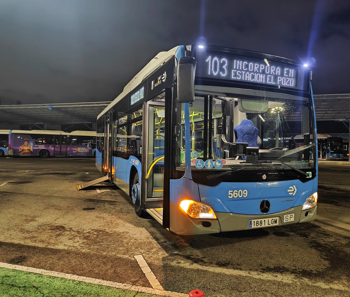 MCMXCII 👨‍💼🚍🌇 tweet media