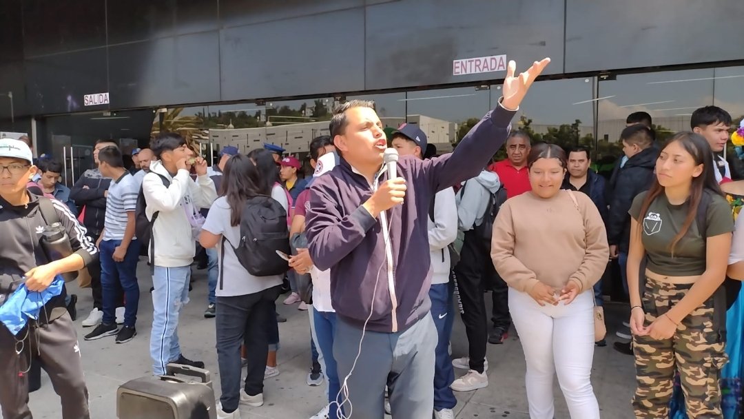 Buenos días. Te invito a leer mi artículo de esta semana: 
FRANCISCO CHÍGUIL, ALCALDE DE GAM CON LICENCIA, EN CAMPAÑA, DEJANDO  UN SINNÚMERO DE PROBLEMAS EN LA ALCALDÍA
<a href="/fchiguil/">Francisco Chíguil</a>
m.facebook.com/story.php?stor…