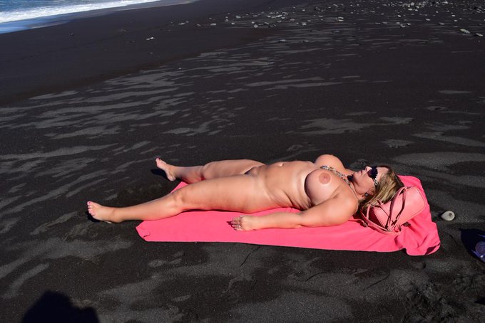 nude on a black beach https://t.co/dcJUHJmkVz #nudist #nude #nudebeach https://t.co/62A09B5dMR<a href="/tag/nudist"class="tags">#nudist</a><a href="/tag/nude"class="tags"><span>#nude</span></a><a href="/tag/nudebeach"class="tags"><span>#nudebeach</span></a>