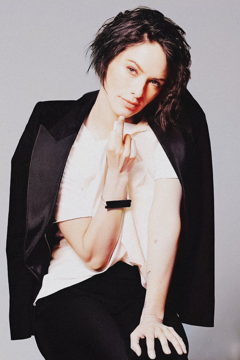 sharpcersei's tweet image. Oh look, new people.