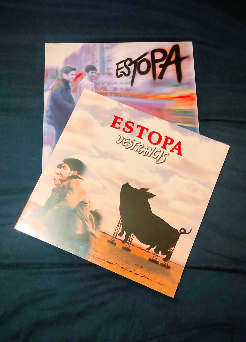 TomeManu's tweet photo. Los pelos de punta cuando escucho estos vinilos...
Feliz día de la #Estopidad https://t.co/DM4gbGZ8zD